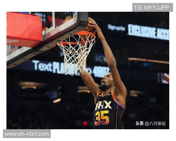 76人逆转爵士加时大战展现绝佳团队配合与个人英雄主义的精彩瞬间