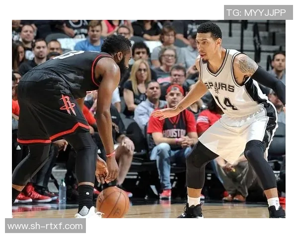 火箭队与魔术队激情对决正在进行精彩视频直播中敬请关注