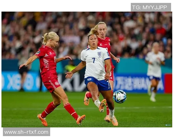 英格兰女足与挪威女足激战正酣谁能在这场对决中胜出